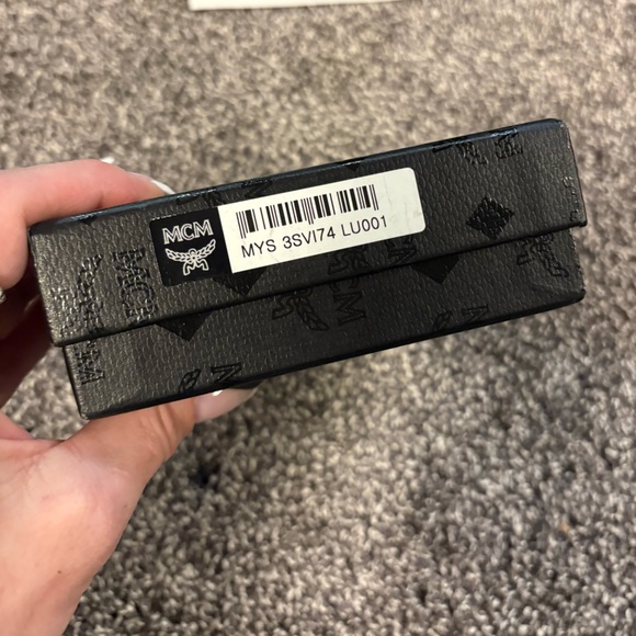 MCM Visetos Trifold Beige and blue Leather Wallet - Picture 3 of 14